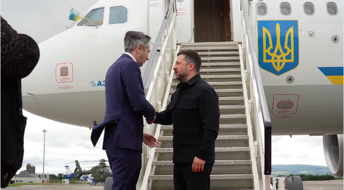 Зеленський прибув у Ірландію